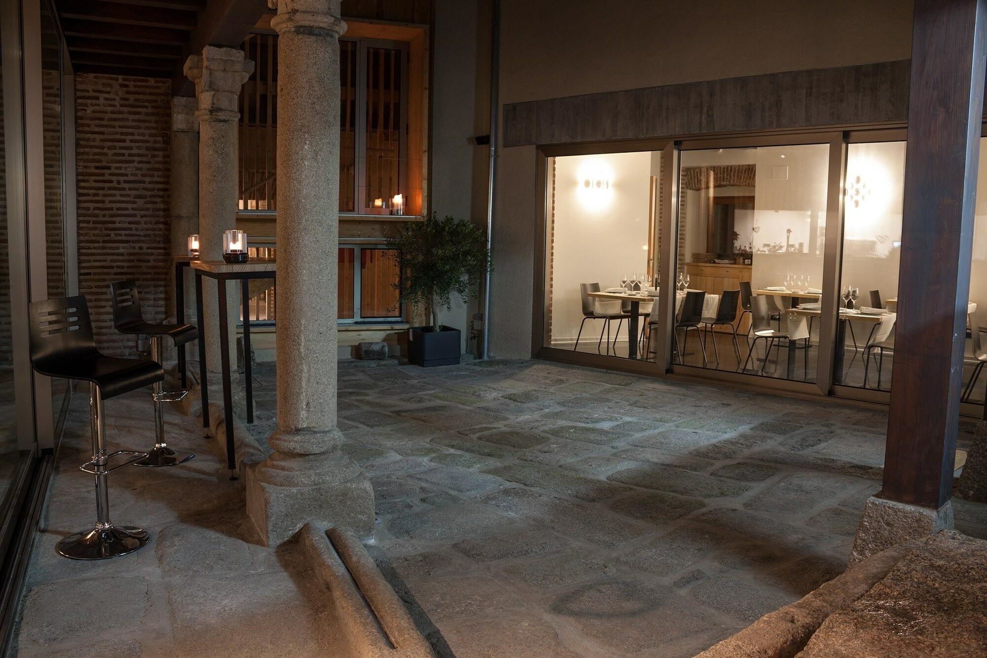 El Encanto Hotel & Cafeteria อาบีลา ภายนอก รูปภาพ